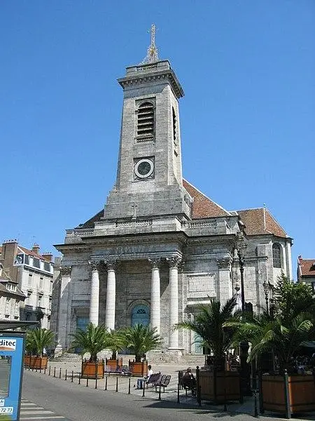 Foto von Saint-Pierre Kirche - Arnaud 25 - © Creative Commons (https://creativecommons.org/licenses/by-sa/4.0/deed.fr)
