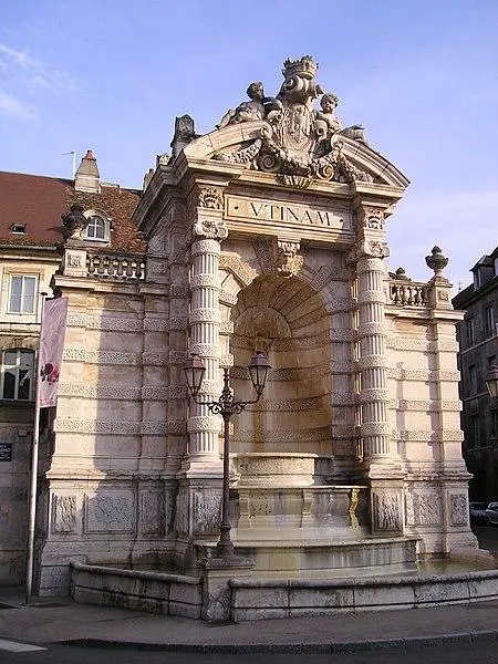 Foto de Fuente monumental - myself - © Creative Commons (https://creativecommons.org/licenses/by-sa/4.0/deed.fr)
