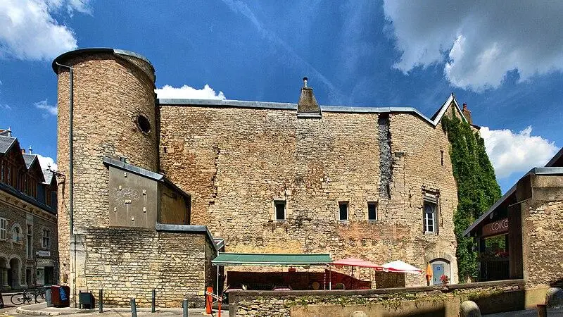 Foto von Hôtel du Bouteiller, dann Montureux - JGS25 - © Creative Commons (https://creativecommons.org/licenses/by-sa/4.0/deed.fr)