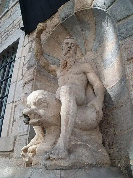Foto de Edificio y fuente de Carmes contiguos - Malebre - © Creative Commons (https://creativecommons.org/licenses/by-sa/4.0/deed.fr)