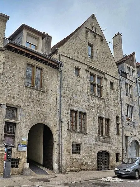 Foto von Heim - JGS25 - © Creative Commons (https://creativecommons.org/licenses/by-sa/4.0/deed.fr)