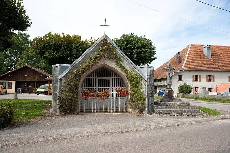 Foto de Cruz de la capilla - Ludovic Péron - © Creative Commons (https://creativecommons.org/licenses/by-sa/4.0/deed.fr)