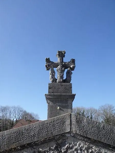 Foto de Cruzar desde el fondo del pueblo - Sacamol - © Creative Commons (https://creativecommons.org/licenses/by-sa/4.0/deed.fr)