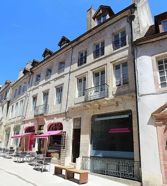 Foto de Hotel de curry - Chabe01 - © Creative Commons (https://creativecommons.org/licenses/by-sa/4.0/deed.fr)