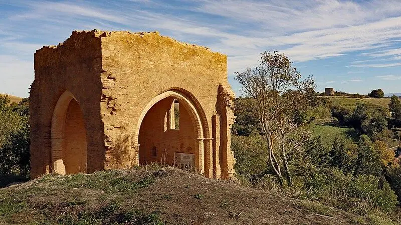 Foto di Rovine del Capelle Notre-Dame du Rosary - Jcb-caz-11 - © Creative Commons (https://creativecommons.org/licenses/by-sa/4.0/deed.fr)
