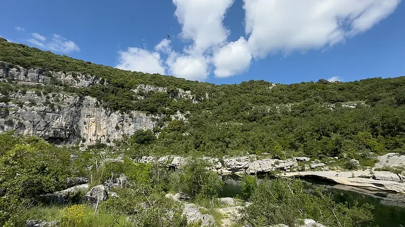 Foto von Chabot -Höhle - Thilo Parg - © Creative Commons (https://creativecommons.org/licenses/by-sa/4.0/deed.fr)