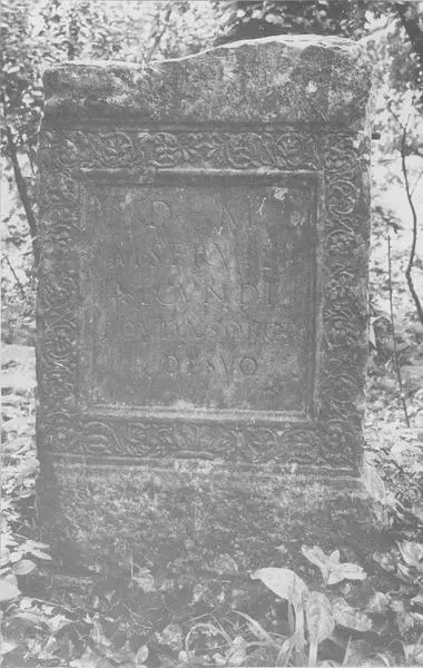 Picture of Ancient funeral steles - POP Plateforme Ouverte du Patrimoine / Base Mérimée - © Ministère de la Culture (France), Médiathèque du patrimoine et de la photographie (objets mobiliers), tous droits réservés