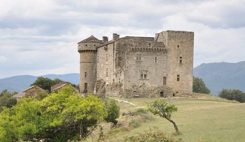 Foto de Restos del castillo de Chaylard - Château d' Aujac - © Creative Commons (https://creativecommons.org/licenses/by-sa/4.0/deed.fr)