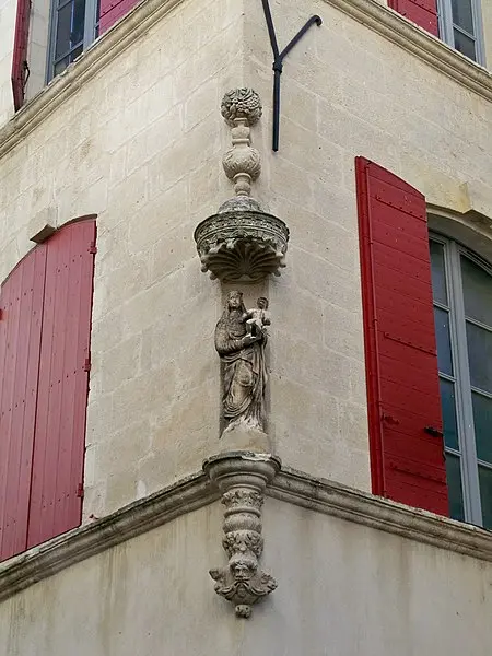 Foto von Nische mit Statue - Véronique PAGNIER - © Creative Commons (https://creativecommons.org/licenses/by-sa/4.0/deed.fr)