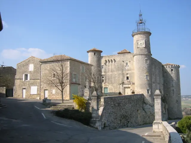 Foto di Castello - User:Arnaud 25 - © Creative Commons (https://creativecommons.org/licenses/by-sa/4.0/deed.fr)
