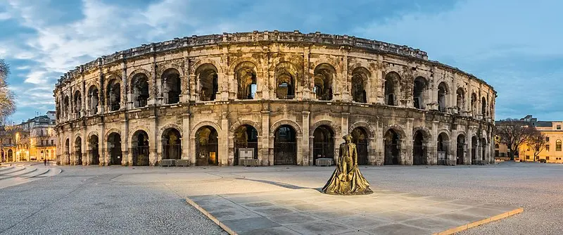 Picture of Amphitheater or arenas - Krzysztof Golik - © Creative Commons (https://creativecommons.org/licenses/by-sa/4.0/deed.fr)