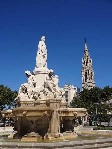 Foto de Fuente de la explanada, llamada Fontaine Pradier - Ayush Jain - © Creative Commons (https://creativecommons.org/licenses/by-sa/4.0/deed.fr)