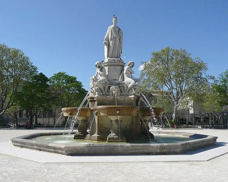 Foto von Brunnen der Esplanade, Fontaine Pradier genannt - Finoskov - © Creative Commons (https://creativecommons.org/licenses/by-sa/4.0/deed.fr)