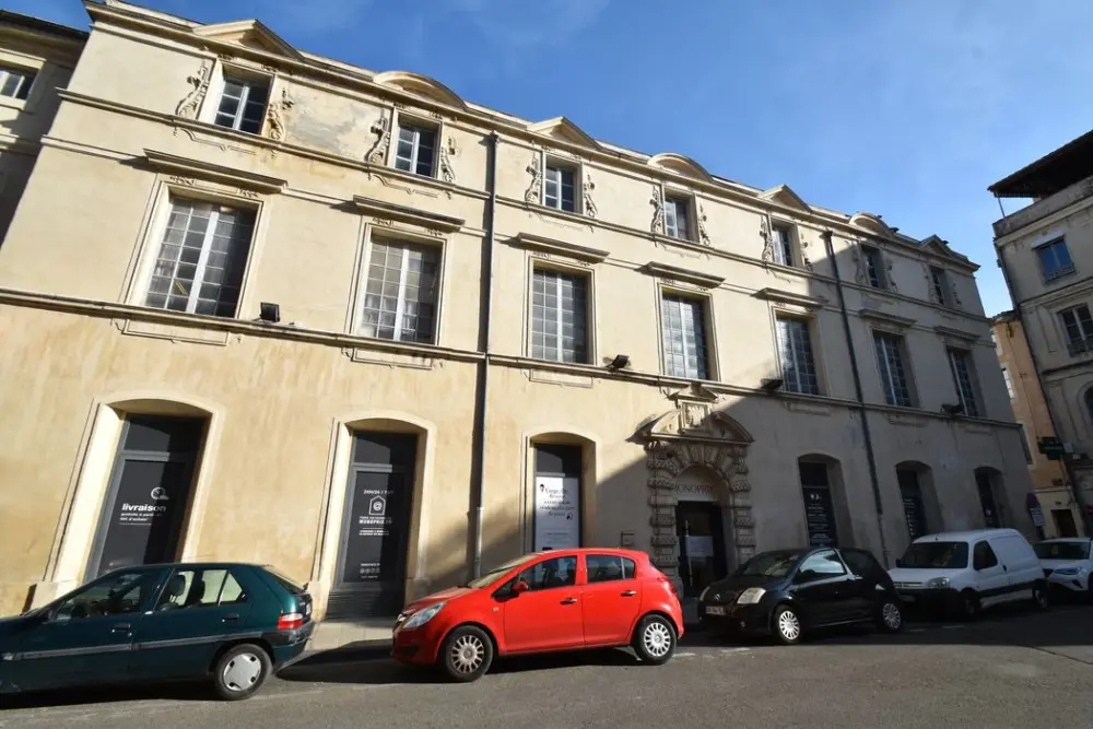 Picture of Building, says Hotel de Chazel - POP Plateforme Ouverte du Patrimoine / Base Mérimée - © Ministère de la Culture (France), Médiathèque du patrimoine et de la photographie, diffusion GrandPalaisRmn Photo