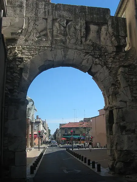 Foto di Porte d'espagne chiamata Francia - No machine-readable author provided. Ncadene~commo - © Creative Commons (https://creativecommons.org/licenses/by-sa/4.0/deed.fr)