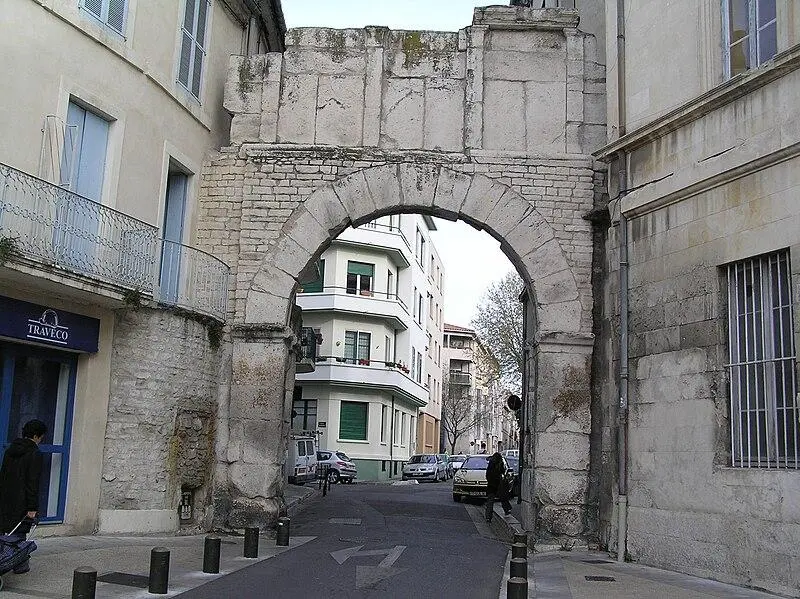 Foto de Porte d'Espagne llamado Francia - H2k4 - © Creative Commons (https://creativecommons.org/licenses/by-sa/4.0/deed.fr)