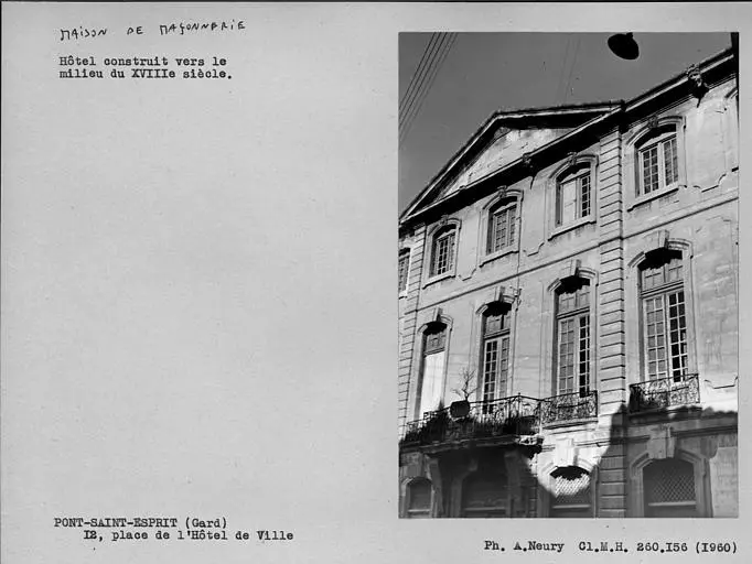 Foto de Ex hotel en Lisleroy - POP Plateforme Ouverte du Patrimoine / Base Mérimée - © Ministère de la Culture (France), Médiathèque du patrimoine et de la photographie, Centre de recherches sur les Monuments historiques (CRMH), diffusion GrandPalaisRmn Photo