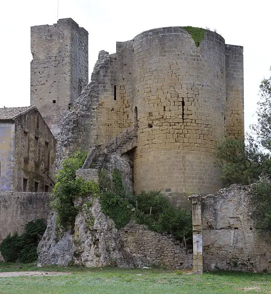 Foto de Viejo castillo - Aa77zz - © Creative Commons (https://creativecommons.org/licenses/by-sa/4.0/deed.fr)