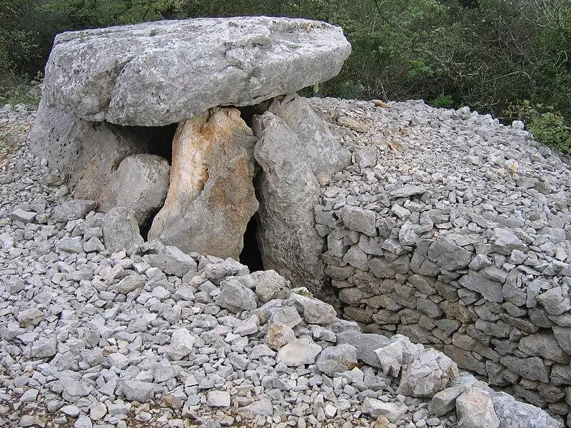 Foto de Dolmen de Galaberte - Original téléversé par Hugo.soria sur Wikipédia fr - © Creative Commons (https://creativecommons.org/licenses/by-sa/4.0/deed.fr)