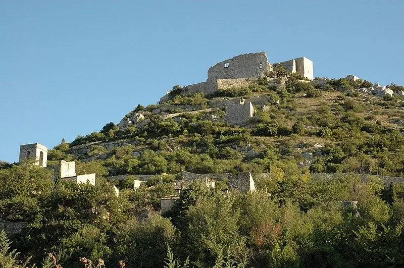 Foto de Ruinas de Castellas - Liliane DELATTRE - © Creative Commons (https://creativecommons.org/licenses/by-sa/4.0/deed.fr)
