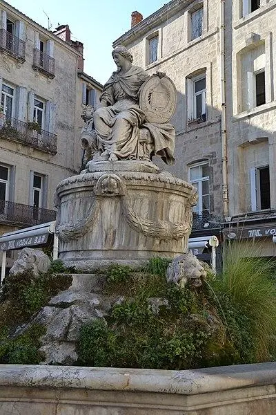 Foto von Präfektur Brunnen - Sapin88 - © Creative Commons (https://creativecommons.org/licenses/by-sa/4.0/deed.fr)