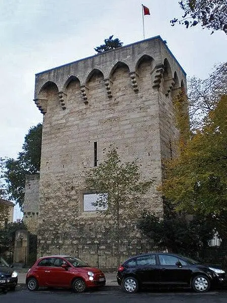 Picture of Tower - Vpe - © Creative Commons (https://creativecommons.org/licenses/by-sa/4.0/deed.fr)