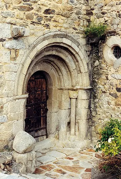 Foto von Die ehemalige Pfarrkirche der Saint-André genannte auch "die alte Kirche" - EmDee - © Creative Commons (https://creativecommons.org/licenses/by-sa/4.0/deed.fr)