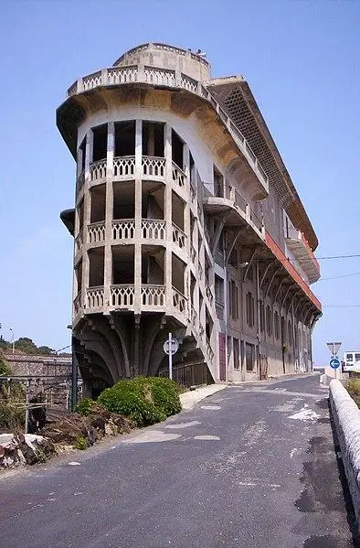 Foto di Old Hotel Belvedere dal dipartimento verde - Bloovee sur Wikipédia anglais - © Creative Commons (https://creativecommons.org/licenses/by-sa/4.0/deed.fr)