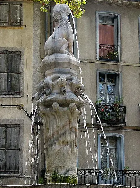 Foto de Fuente pública de Nou Raigts - ataelw - © Creative Commons (https://creativecommons.org/licenses/by-sa/4.0/deed.fr)