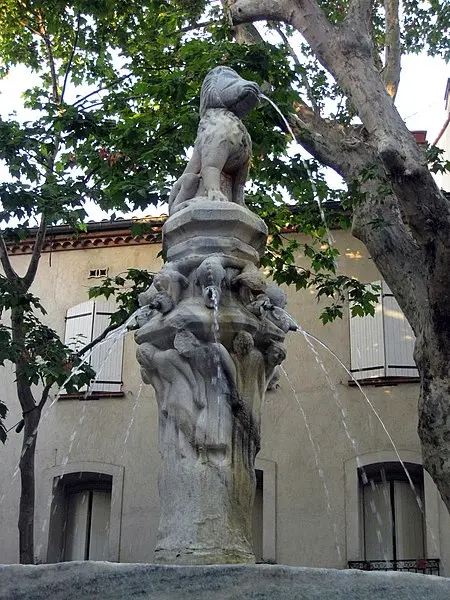 Foto von Öffentlicher Brunnen von Nou Raigts - Enfo - © Creative Commons (https://creativecommons.org/licenses/by-sa/4.0/deed.fr)