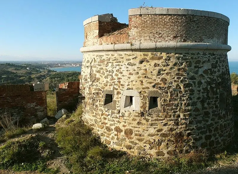 Foto di Forte quadrati e torre della stella - Palauenc05 - © Creative Commons (https://creativecommons.org/licenses/by-sa/4.0/deed.fr)