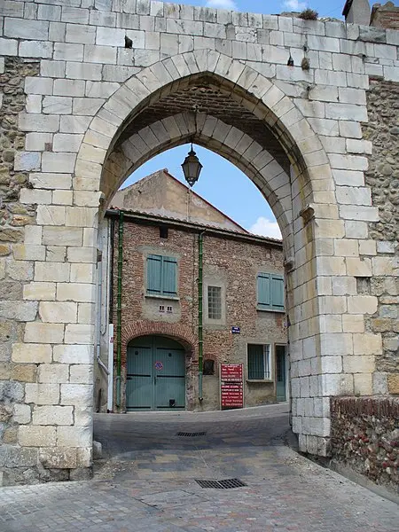 Foto di Porta balagué e bastone contiguo - Hawobo - © Creative Commons (https://creativecommons.org/licenses/by-sa/4.0/deed.fr)