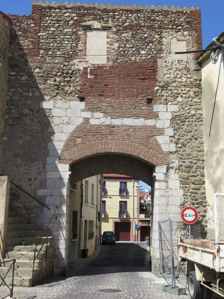 Foto von Colliouren -Tür - POP Plateforme Ouverte du Patrimoine / Base Mérimée - © Ministère de la Culture (France), DRAC Occitanie, CRMH