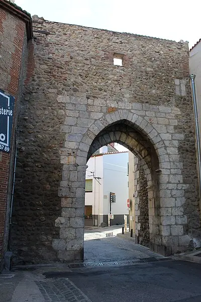 Foto von Porte de Perpignan - Fabricio Cardenas - © Creative Commons (https://creativecommons.org/licenses/by-sa/4.0/deed.fr)