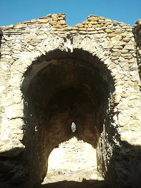 Picture of Remains of the Saint-Vincent Chapel - Fabricio Cardenas - © Creative Commons (https://creativecommons.org/licenses/by-sa/4.0/deed.fr)