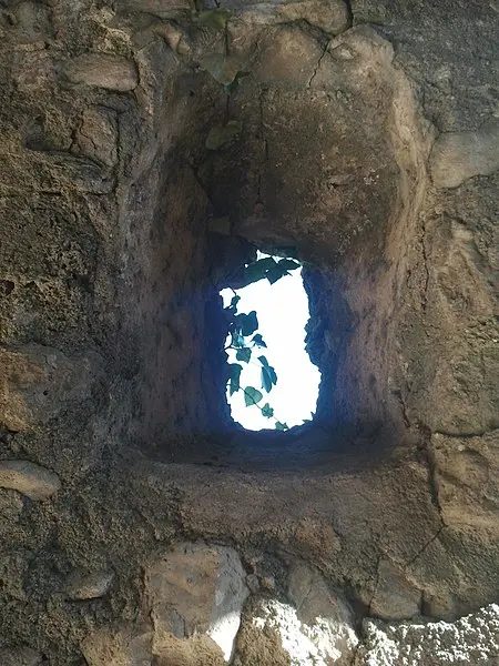 Picture of Remains of the Saint-Vincent Chapel - Fabricio Cardenas - © Creative Commons (https://creativecommons.org/licenses/by-sa/4.0/deed.fr)