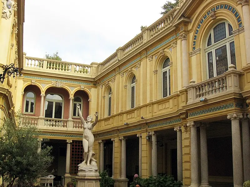 Foto di Ex hotel Pams - Enfo - © Creative Commons (https://creativecommons.org/licenses/by-sa/4.0/deed.fr)