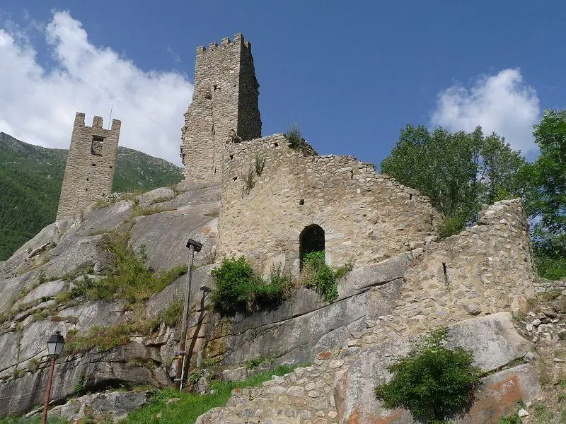 Foto von Überreste der alten Feudalschloss von Carol - Jack ma - © Creative Commons (https://creativecommons.org/licenses/by-sa/4.0/deed.fr)