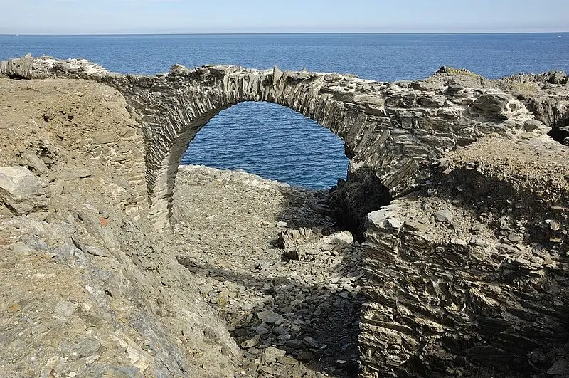 Foto von Überreste der Fort de la Mauresque - Doronenko - © Creative Commons (https://creativecommons.org/licenses/by-sa/4.0/deed.fr)