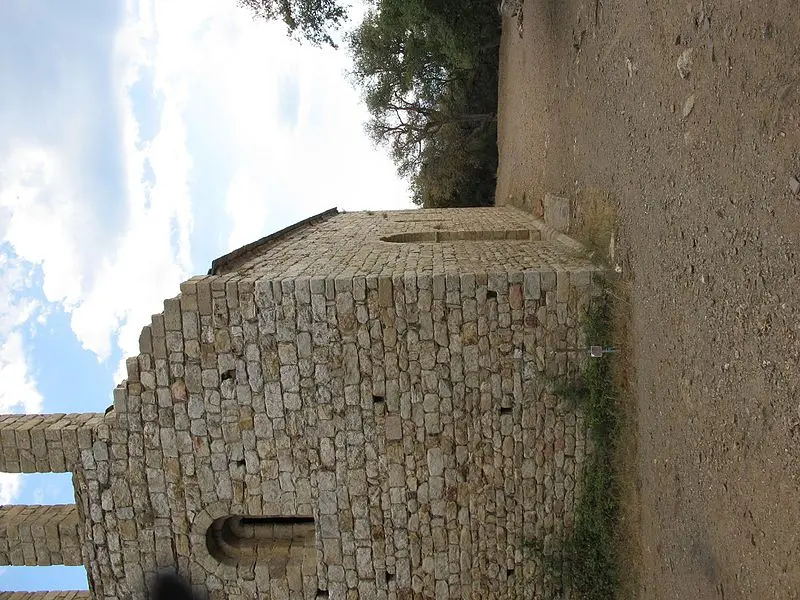 Foto di Cappella di Saint-Laurent-Du-Mont - Simon Strueux - © Creative Commons (https://creativecommons.org/licenses/by-sa/4.0/deed.fr)