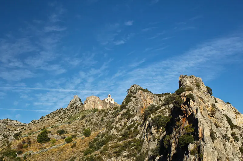 Foto von Notre-Dame-de-pène Hermitage - Meria z Geoian - © Creative Commons (https://creativecommons.org/licenses/by-sa/4.0/deed.fr)