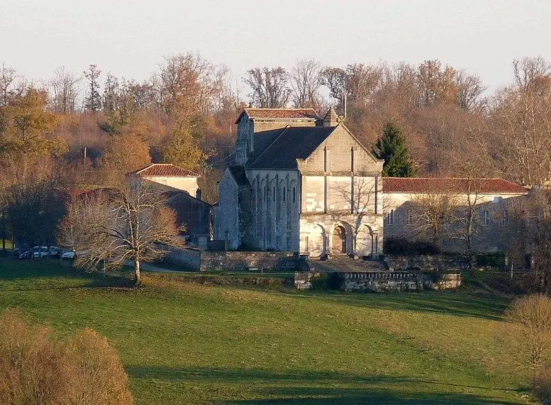 Picture of Former Puypéroux Abbey - Jack ma - © Creative Commons (https://creativecommons.org/licenses/by-sa/4.0/deed.fr)