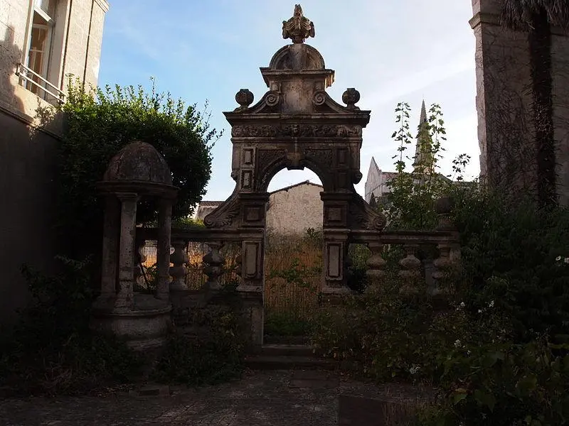 Foto di Clinica Sainte-Marthe - Rosier - © Creative Commons (https://creativecommons.org/licenses/by-sa/4.0/deed.fr)