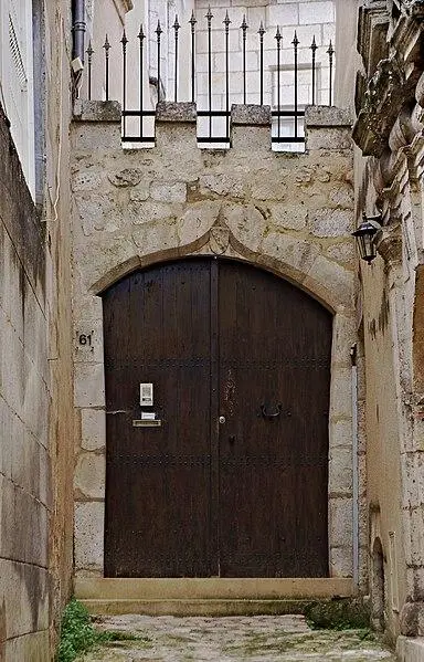 Foto de Puerta vieja - JLPC - © Creative Commons (https://creativecommons.org/licenses/by-sa/4.0/deed.fr)
