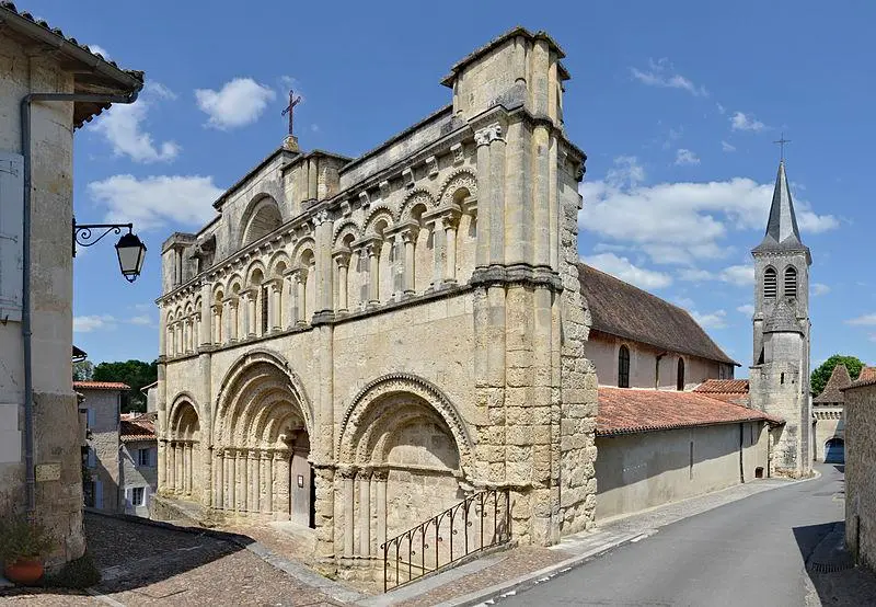 Foto von Saint-Jacques Church - JLPC - © Creative Commons (https://creativecommons.org/licenses/by-sa/4.0/deed.fr)