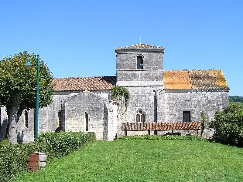 Foto von Saint-Pierre Kirche - rosier - © Creative Commons (https://creativecommons.org/licenses/by-sa/4.0/deed.fr)