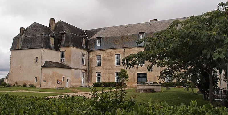 Foto von Schloss - Michael Stuckey - © Creative Commons (https://creativecommons.org/licenses/by-sa/4.0/deed.fr)