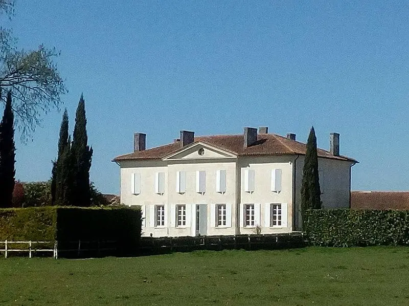 Picture of Castle of Mont Jouria - Jack ma - © Creative Commons (https://creativecommons.org/licenses/by-sa/4.0/deed.fr)