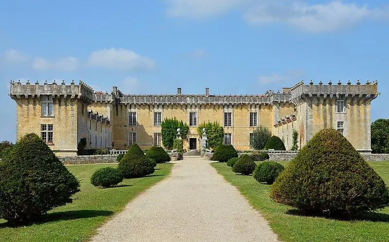 Foto von Château Chesnel - JLPC - © Creative Commons (https://creativecommons.org/licenses/by-sa/4.0/deed.fr)