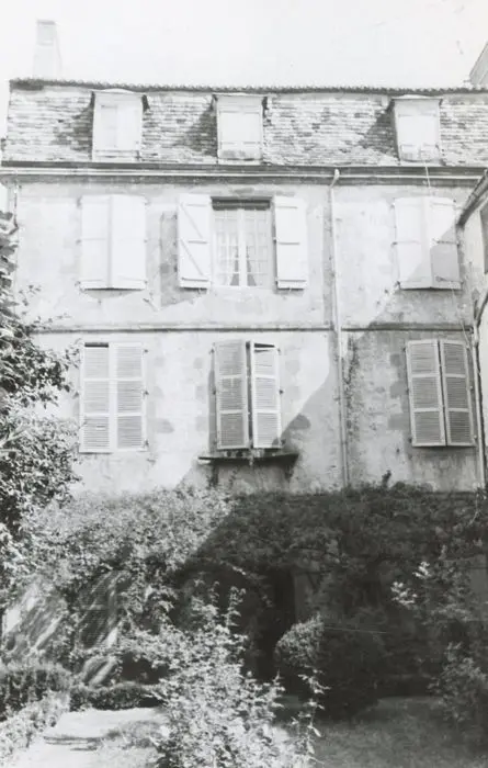 Foto von Gebäude (ehemalige Sub-Präparate) - POP Plateforme Ouverte du Patrimoine / Base Mérimée - © Ministère de la Culture (France), Médiathèque du patrimoine et de la photographie, tous droits réservés
